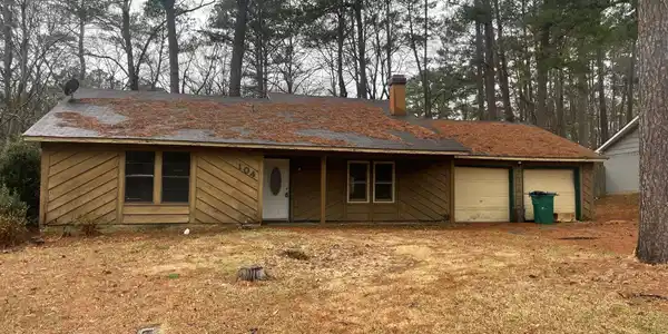 104 Shenandoah Road N