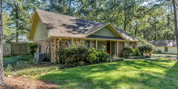 200 Whippoorwill Road