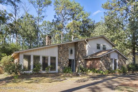 103 Redbud Trail
