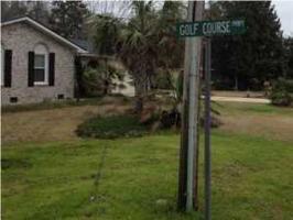10 Golf Course Parkway