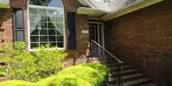 315 Lake Arbu Drive