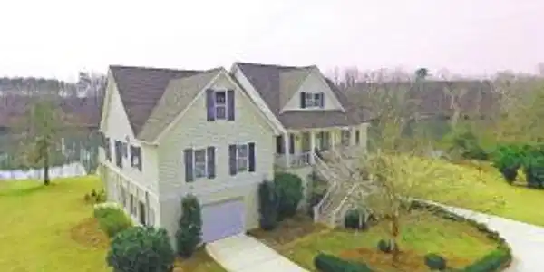 123 Academy Road