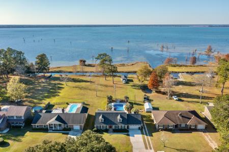 209 Land O Pines Circle, Moncks Corner SC 29461