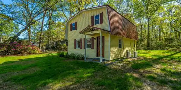 339 Fountain Lake Drive Drive