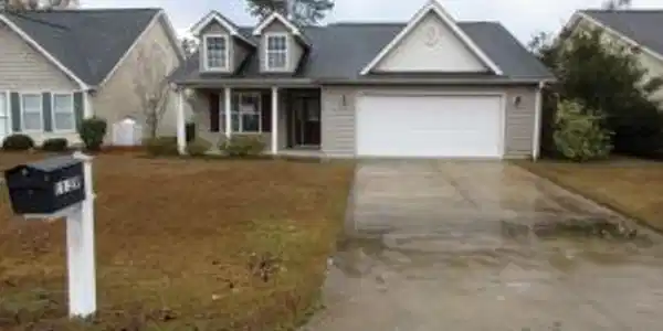 1139 Blue Heron Point