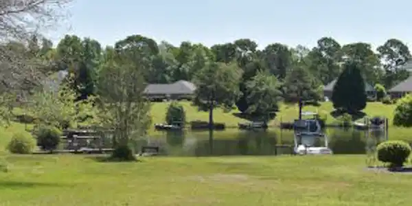 43 Lake Circle