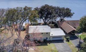 708 Hildebrand Drive