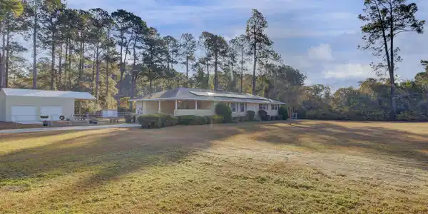 1544 Bennett Circle