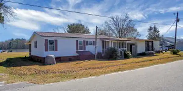 1306 Ralph Bell Road