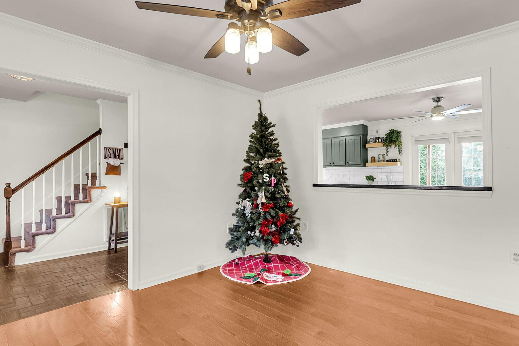 Image 4: CREM - 310 Land O Pines-28