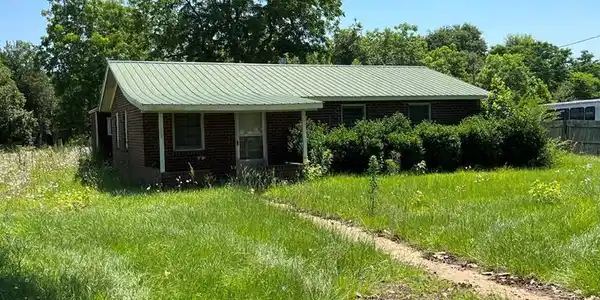 1137 M W Rickenbaker Road