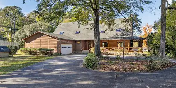 1086 St Julien Drive
