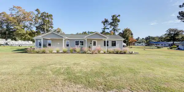 1573 Lesesne Drive