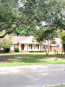 2122 Wampee Drive
