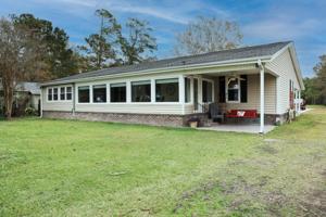 678 Lakeside Drive