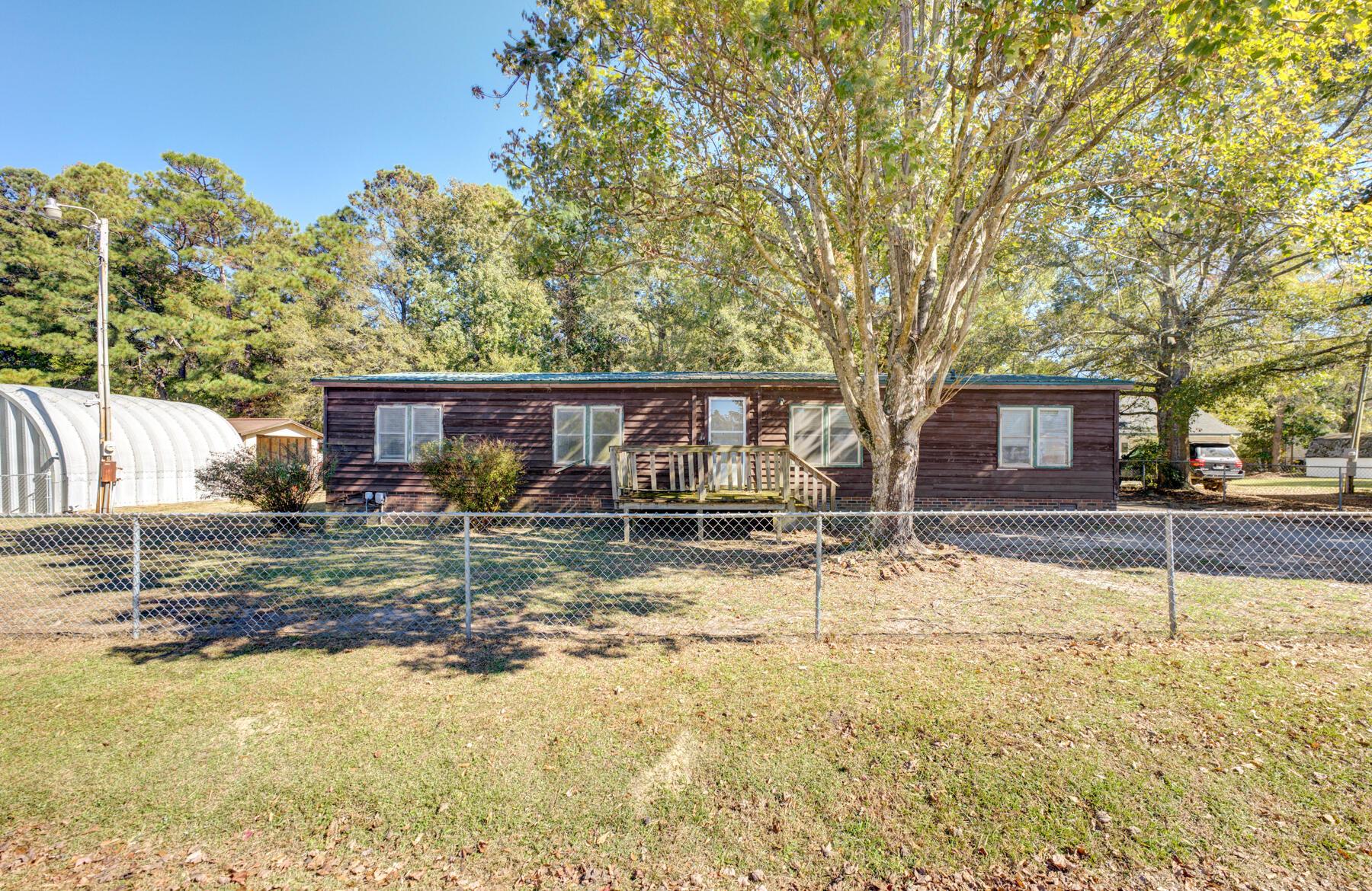 144 Dawsey Drive, Bonneau, SC lhrmls01892022