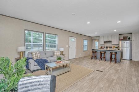 111 Sandy Oaks Lane