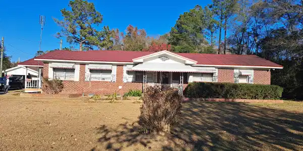 10527 Old Number Six Highway