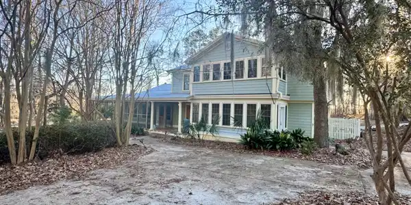 1 Eagle Lane