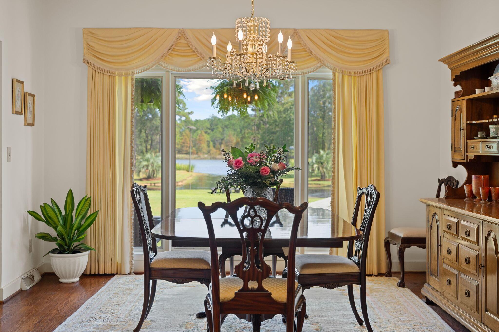 Image 4: 24-web-or-mls-Barclay Media Co_-31