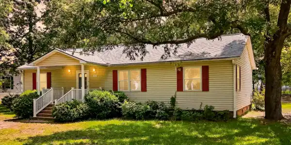 1104 Longpoint Road