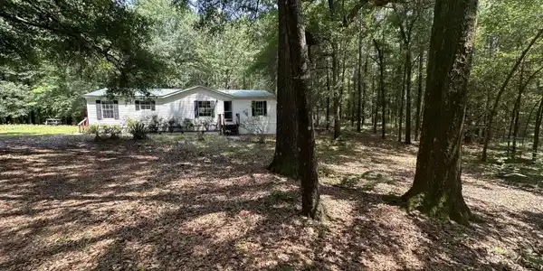 1642 Benton Road