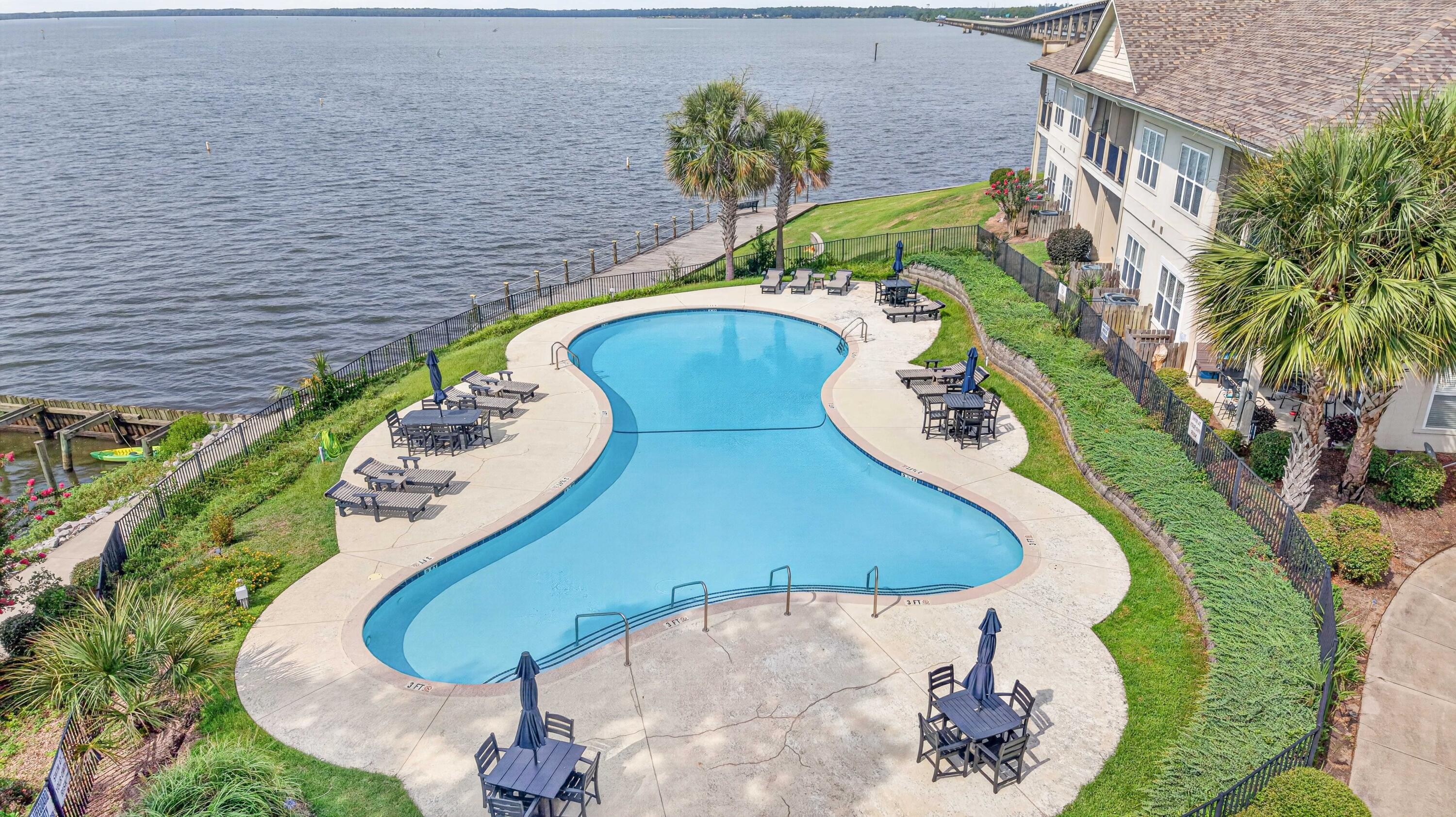 Image 3: Ballard Pointe Pool