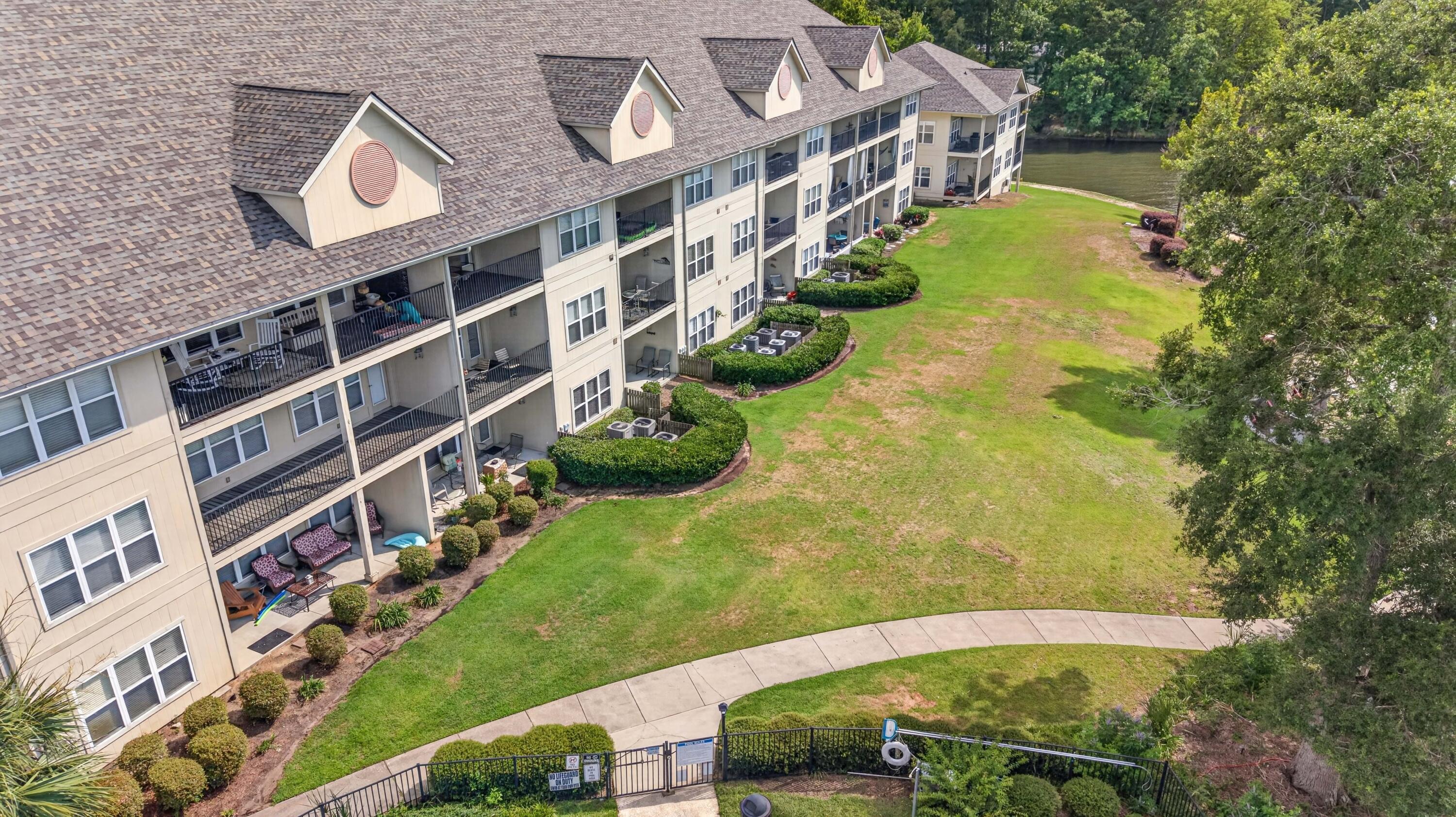 Image 4: Ballard Pointe at Lake Marion