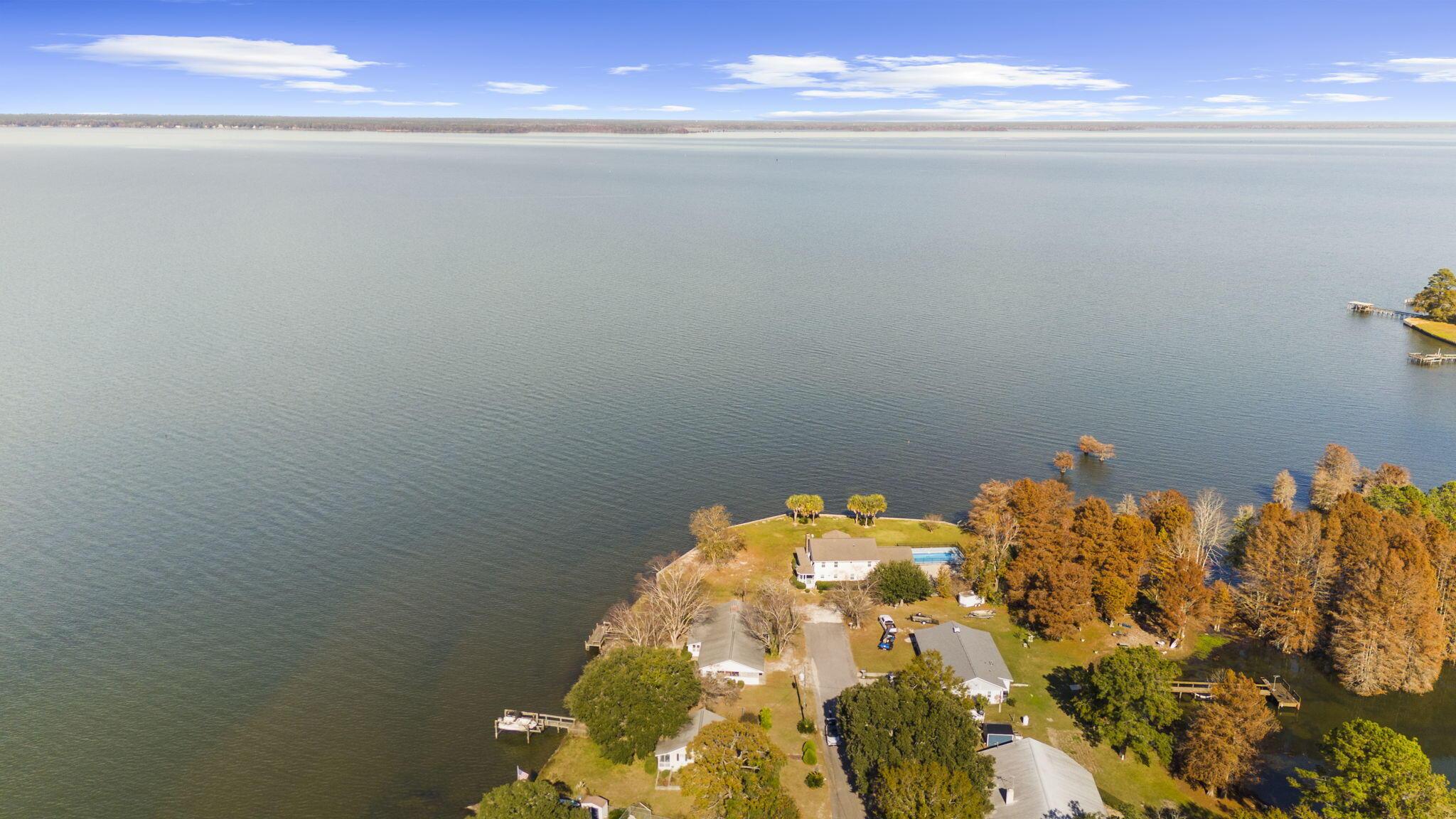 Image 3: 14-web-or-mls-DJI_20251124125915_0705_D