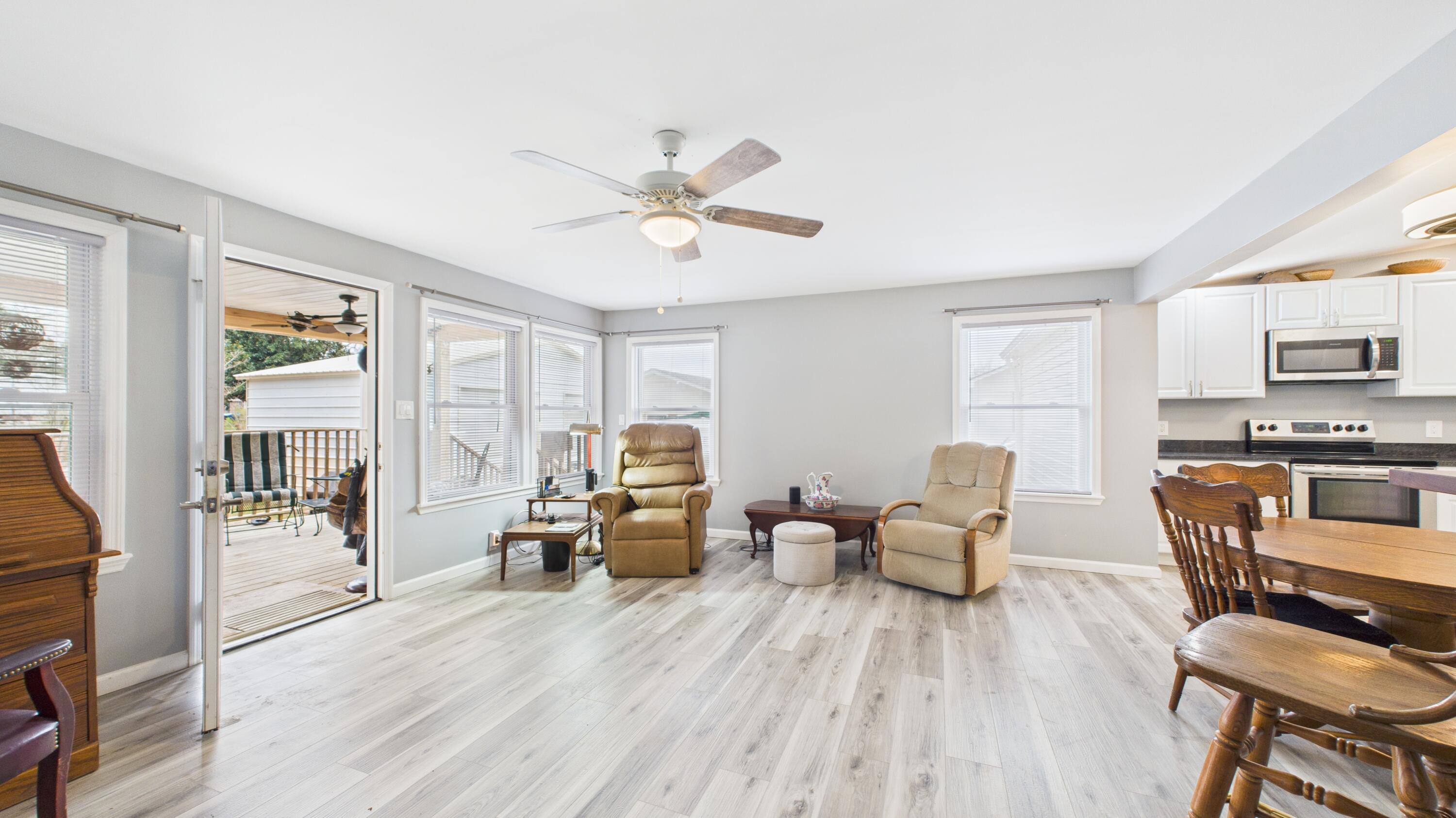 Image 4: Bonus Room - View 2