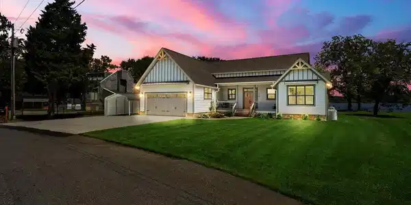 1997 Waters Edge Drive