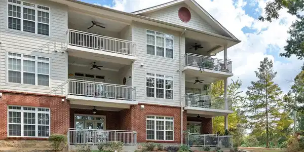 111 Ballard Lane