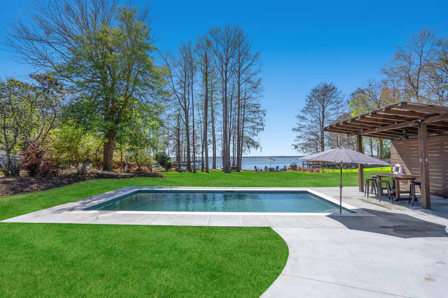 Image 1: 1129 Duboise Dr