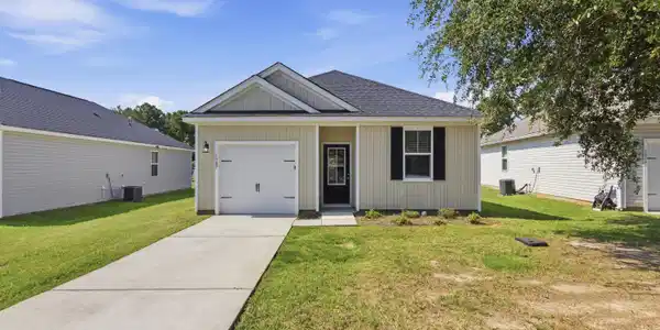 1307 Warrens Way