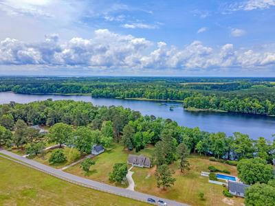 1403 Winnwood Lane