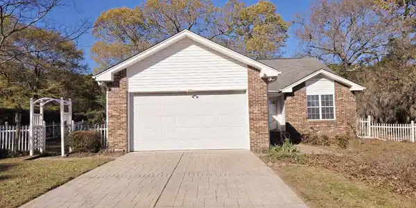 1575 Cottage Drive