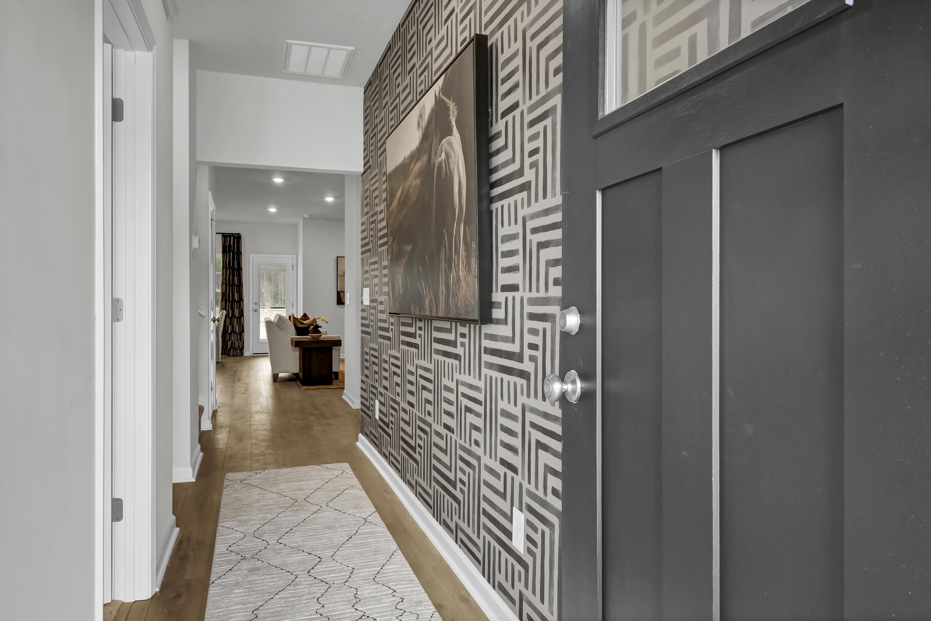 Image 3: Entry