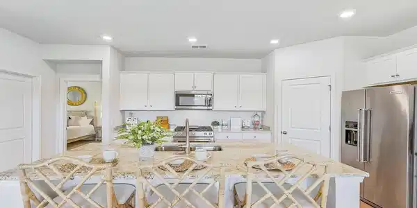 Image 4: Cantey Kitchen 2