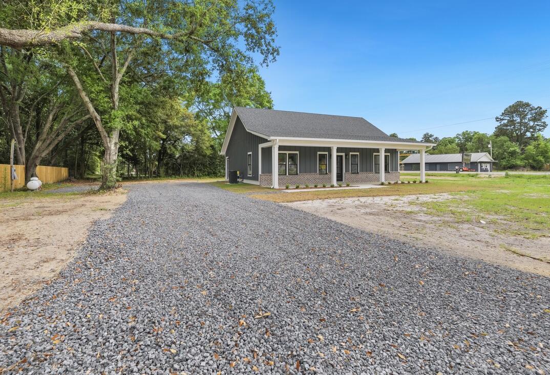 Image 1: Welcome to 4055 Byrnes Drive