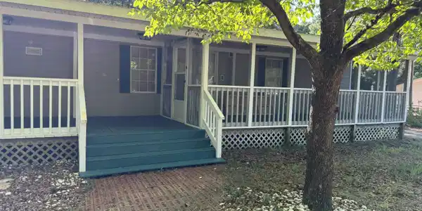 1104 Hickory Drive