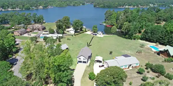 1176 Lesesne Drive