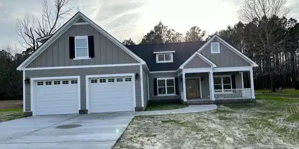 125 Woodlake Drive