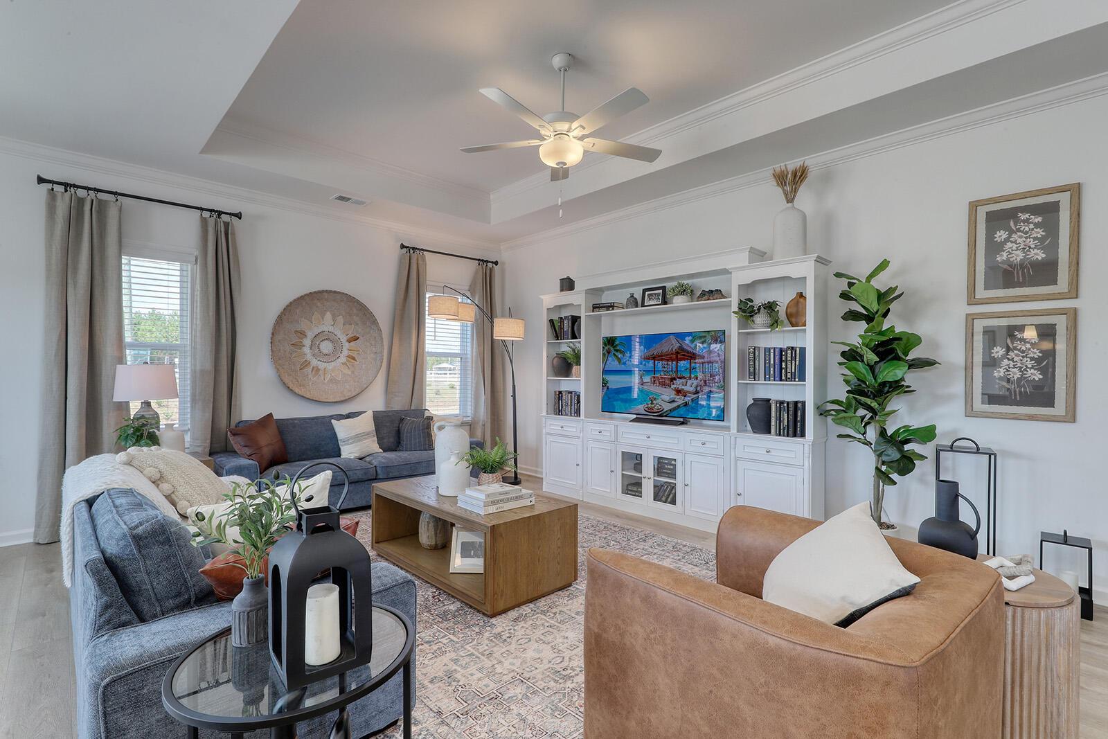 Image 4: Great room