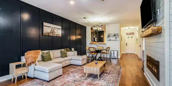 105 Ballard Lane