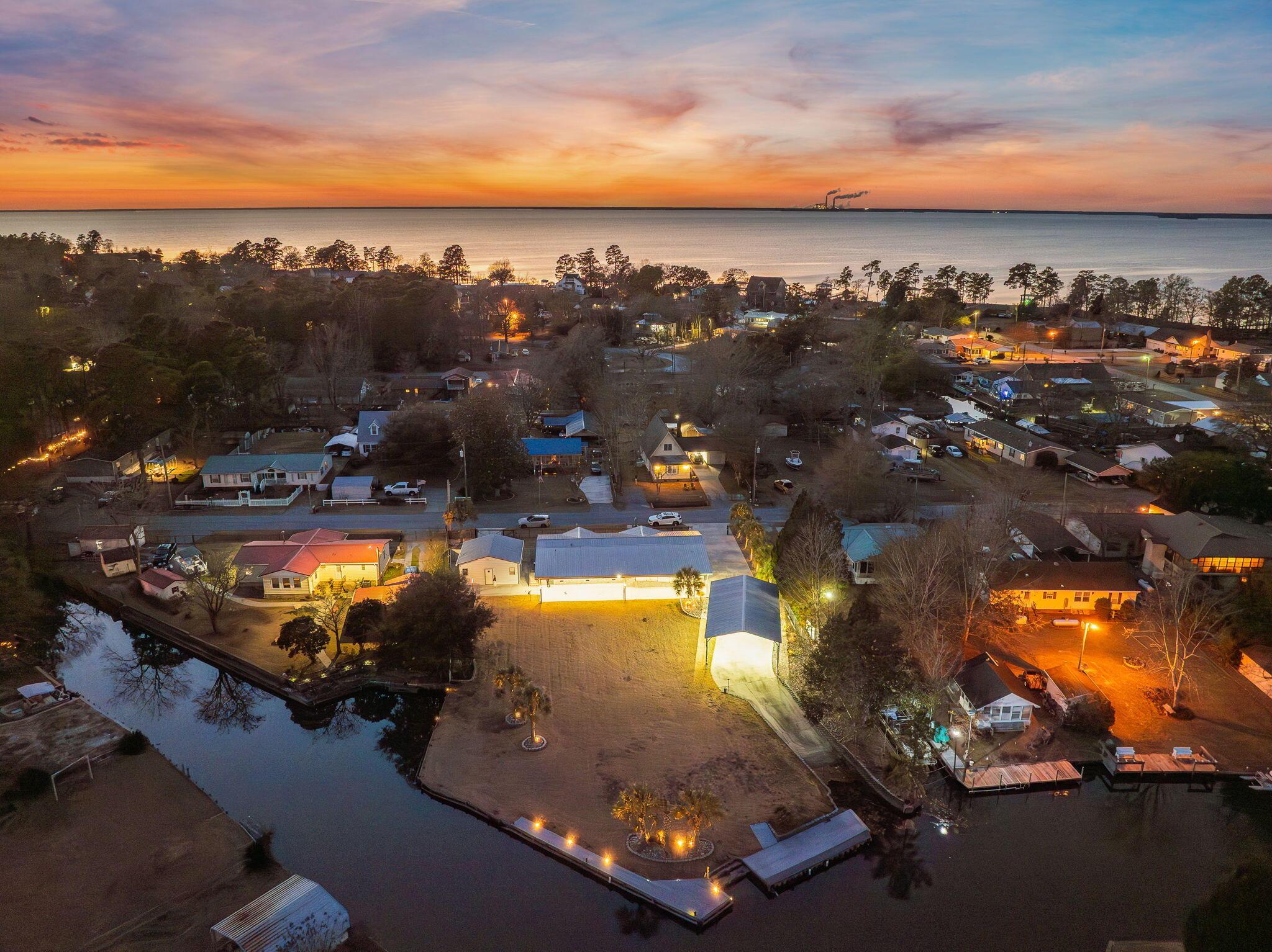 Image 1: 74-web-or-mls-Barclay Media Co 00-74