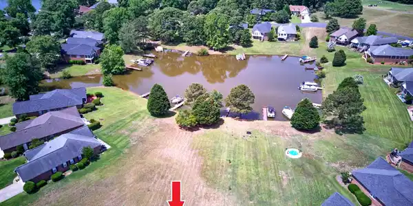 15 N Lake Circle