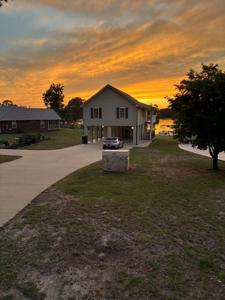 1176 Lesesne Drive