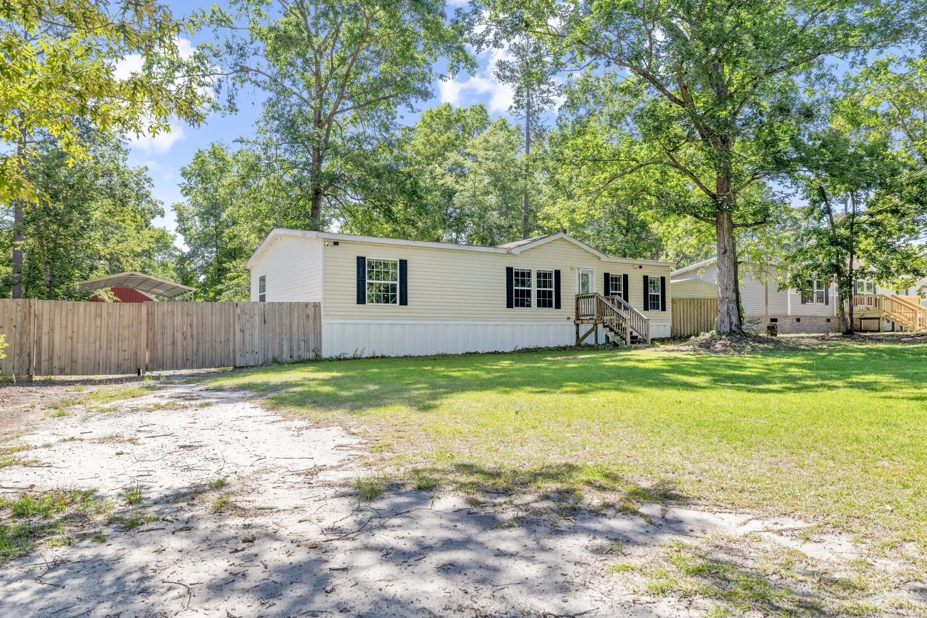 Image 1: 1040 Longpoint Rd-29