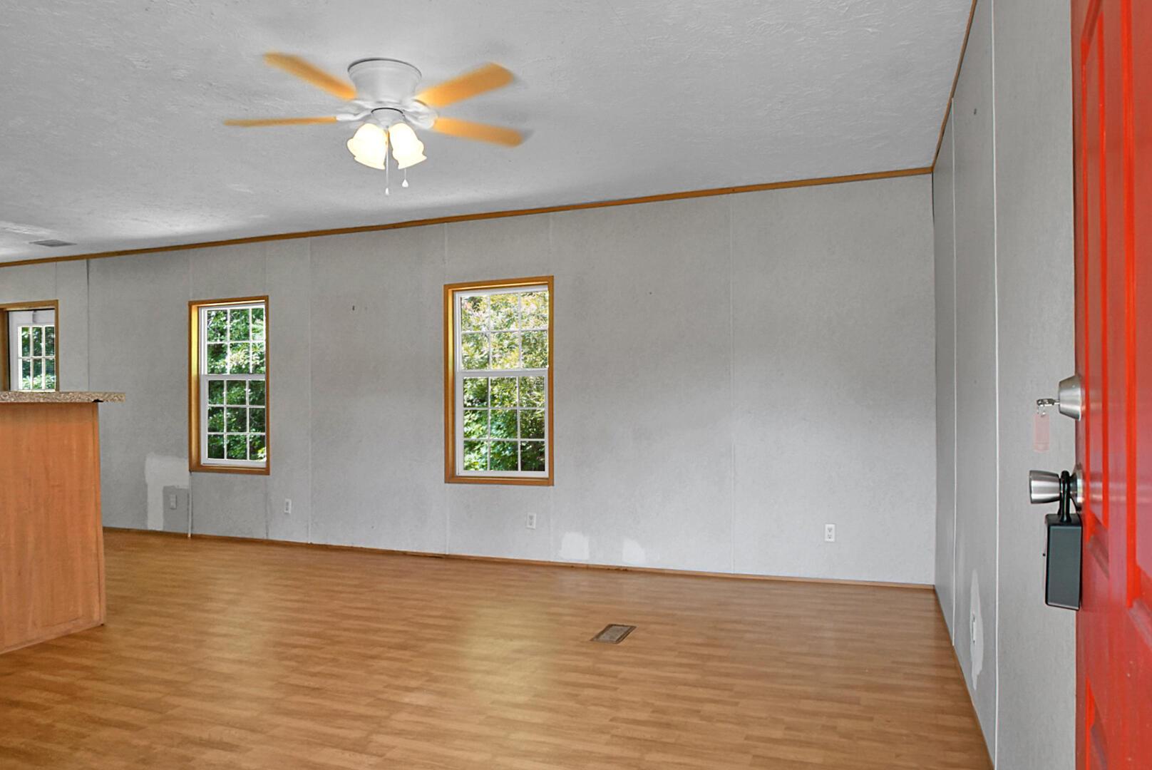 Image 3: DSC06525