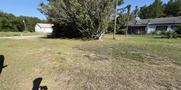 1077 Clifton Road